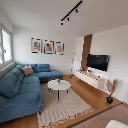 Mika Kupres (Canton 10)