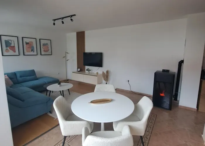 Апартаменты Mika Купрес